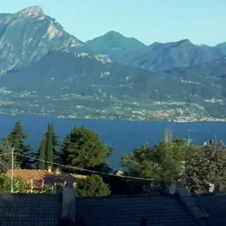 Apartment Warm, & Amazing Lake-view
