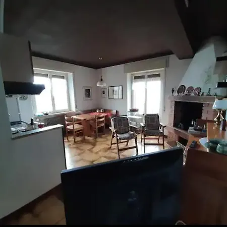 Apartment Warm, & Amazing Lake-view San Zeno di Montagna